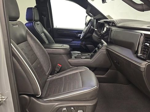 Used 2024 GMC Sierra 2500 AT4X AWD/4WD image 6