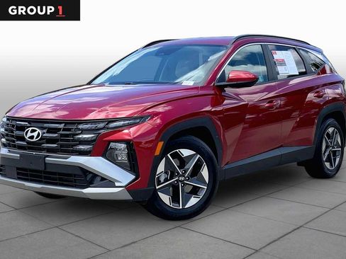 Used 2025 Hyundai Tucson SEL FWD image 1