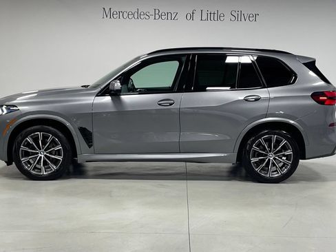 Used 2024 BMW X5 xDrive40i w/ M Sport Package AWD/4WD image 2