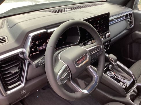 New 2025 GMC Canyon Elevation w/ Convenience Package image 12