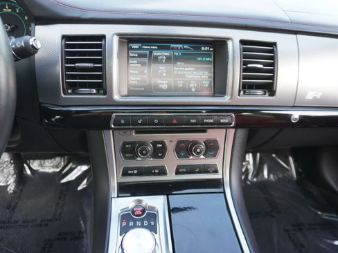 Used 2012 Jaguar XF R image 21