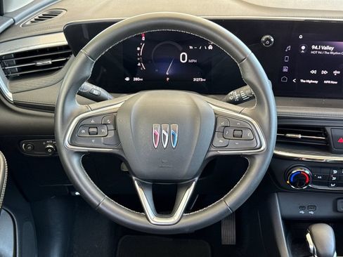 Used 2025 Buick Encore GX Preferred FWD image 14