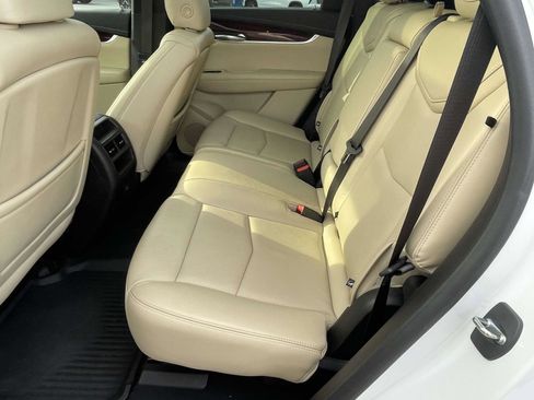 Used 2019 Cadillac XT5 Luxury image 10