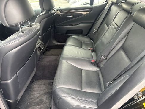 Used 2014 Lexus LS 460 AWD image 9