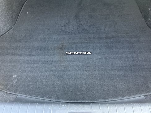Used 2020 Nissan Sentra SV FWD image 13