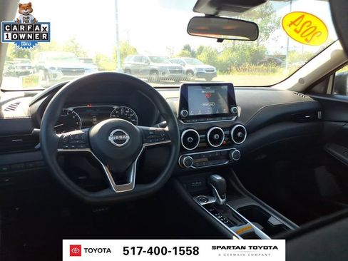 Used 2024 Nissan Sentra SV FWD image 12