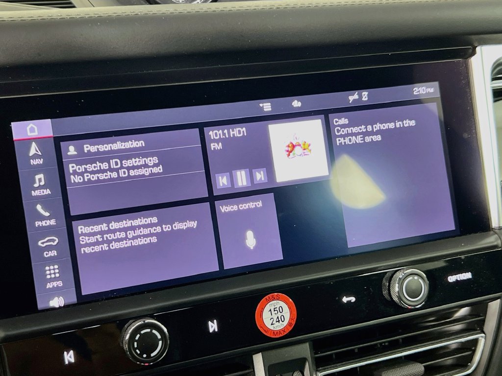Certified 2024 Porsche Macan S AWD/4WD image 15
