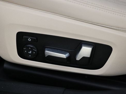 Used 2021 BMW 330i Sedan w/ Convenience Package RWD image 23