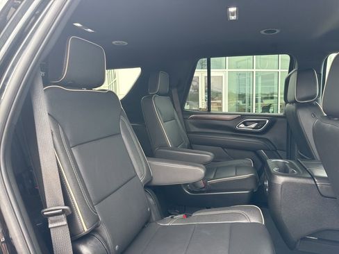 Used 2024 Chevrolet Tahoe Premier AWD/4WD image 26
