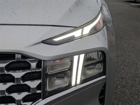 Used 2022 Hyundai Santa Fe SEL w/ Cargo Package image 9