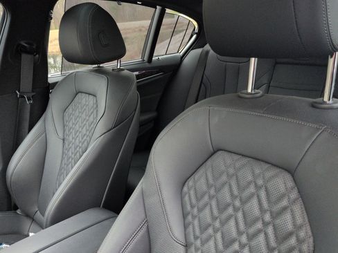 Certified 2023 BMW 530i w/ Executive Package image 16