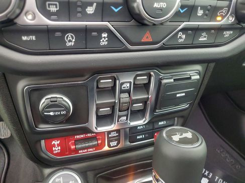New 2026 Jeep Wrangler Unlimited Rubicon AWD/4WD image 20