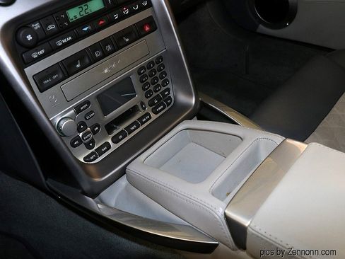 Used 2003 Aston Martin Vanquish Coupe image 27