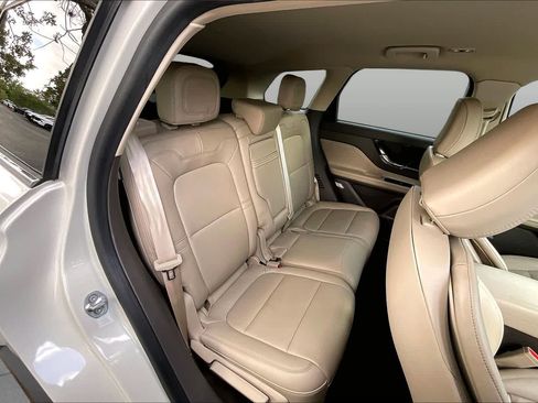Used 2023 Lincoln Corsair FWD image 26