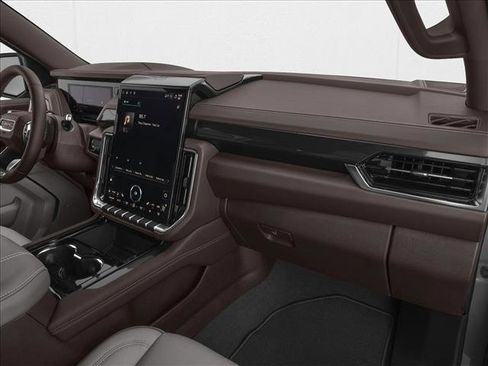 New 2026 GMC Yukon XL Elevation image 11