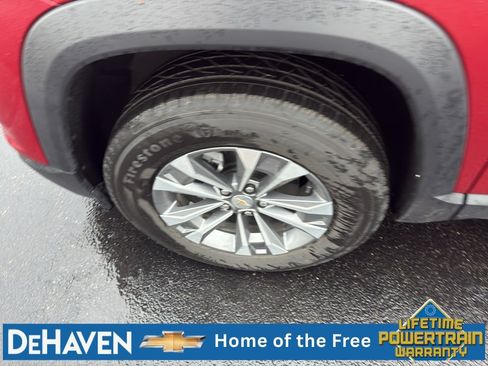Used 2026 Chevrolet Equinox LT FWD image 10