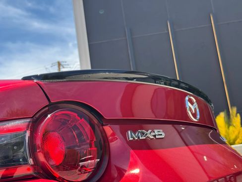 Used 2016 MAZDA MX-5 Miata Club RWD image 49