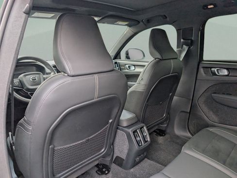 Used 2023 Volvo XC40 Recharge Ultimate w/ Protection Package Premier image 15