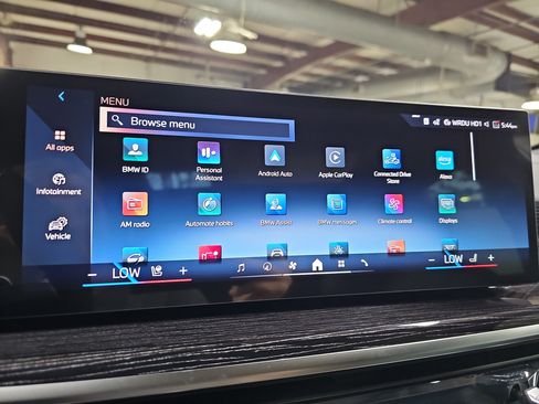 New 2026 BMW X5 xDrive40i w/ M Sport Package AWD/4WD image 24