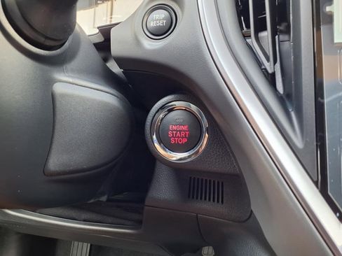 Certified 2025 Subaru Crosstrek 2.0i Premium image 7