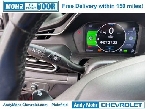 Used 2023 Chevrolet Bolt LT w/ Infotainment Package FWD image 15