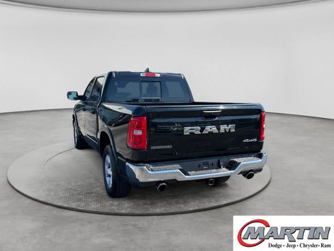 Used 2025 RAM 1500 Big Horn AWD/4WD image 7