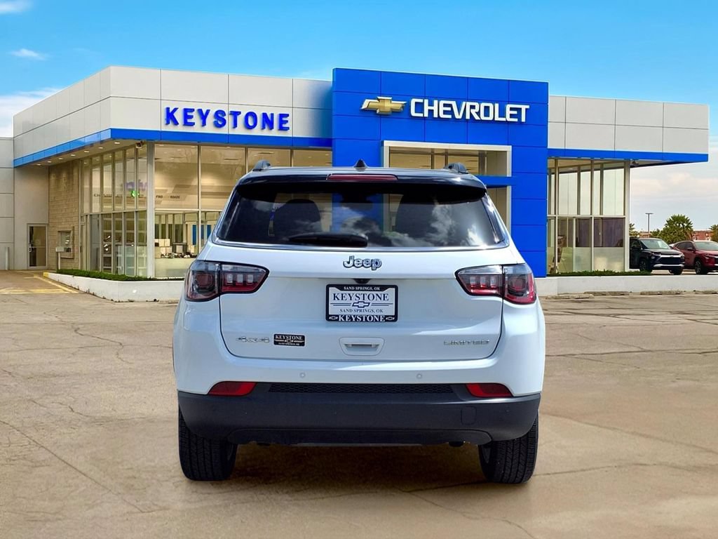 Used 2025 Jeep Compass Limited AWD/4WD image 6