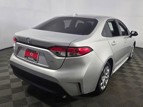Used 2023 Toyota Corolla LE image 8
