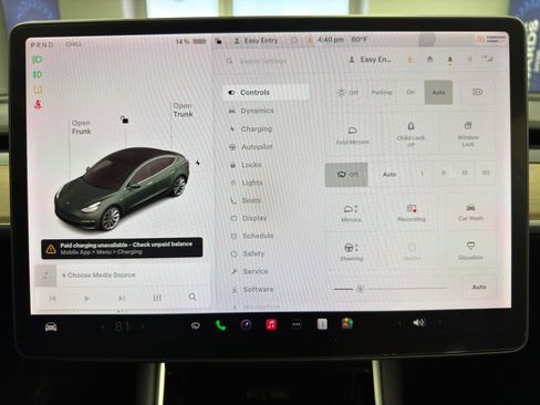 Used 2018 Tesla Model 3 Mid Range image 18