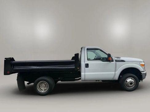 Used 2015 Ford F350 XL w/ Power Equipment Group image 10