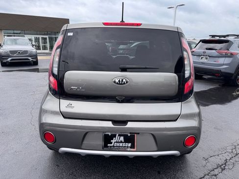 Used 2018 Kia Soul + FWD image 4