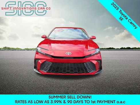Used 2025 Toyota Camry SE FWD image 2