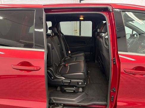 Used 2025 Honda Odyssey Sport-L image 17