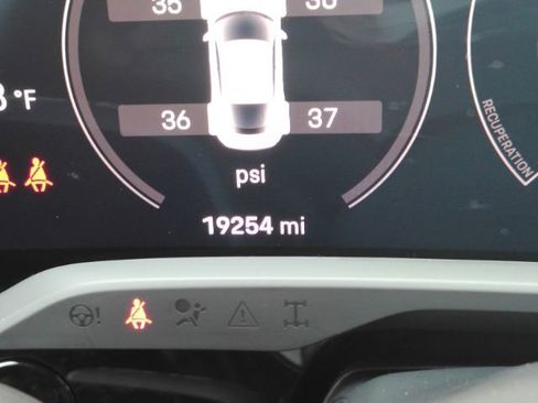 Used 2023 Porsche Taycan w/ Premium Package image 44