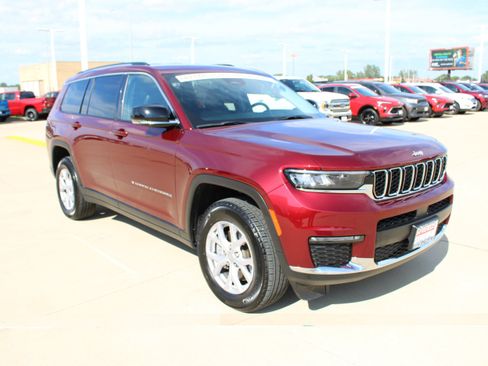 Used 2021 Jeep Grand Cherokee L Limited AWD/4WD image 9