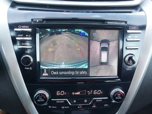 Used 2015 Nissan Murano Platinum w/ Platinum Technology Package AWD/4WD image 24