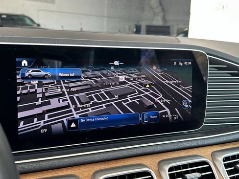 Used 2024 Mercedes-Benz GLE 450 4MATIC image 25