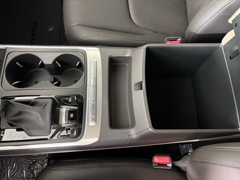 New 2026 Kia Carnival EX image 31