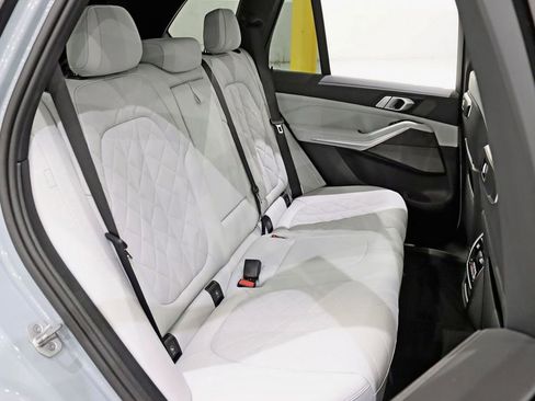 Used 2025 BMW X5 xDrive50e w/ M Sport Package AWD/4WD image 29