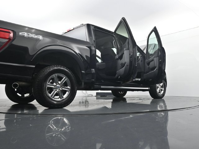 Used 2025 Ford F150 XLT w/ Equipment Group 301A Standard AWD/4WD image 37