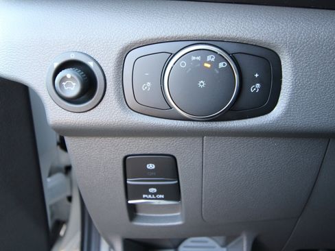 New 2026 Ford Transit 250 148 High Roof image 7