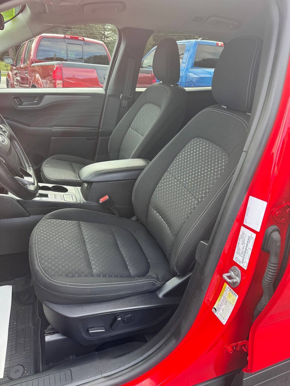 Used 2024 Ford Escape Active AWD/4WD image 10