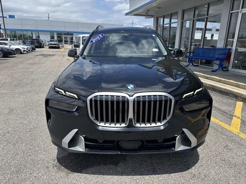 Used 2023 BMW X7 xDrive40i w/ Premium Package AWD/4WD image 2