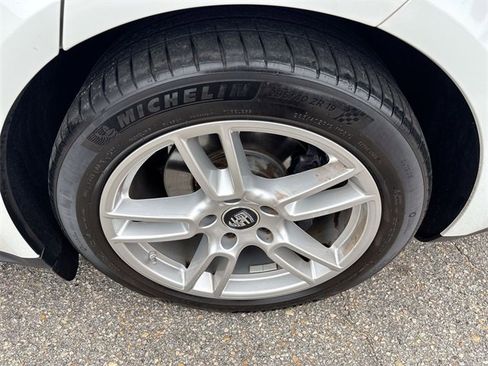 Used 2023 Porsche Panamera image 14