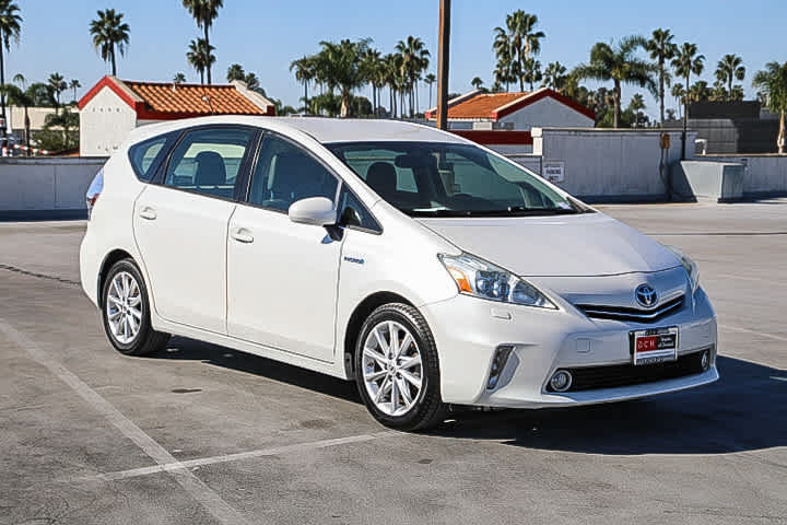Used 2013 Toyota Prius V Five FWD image 4