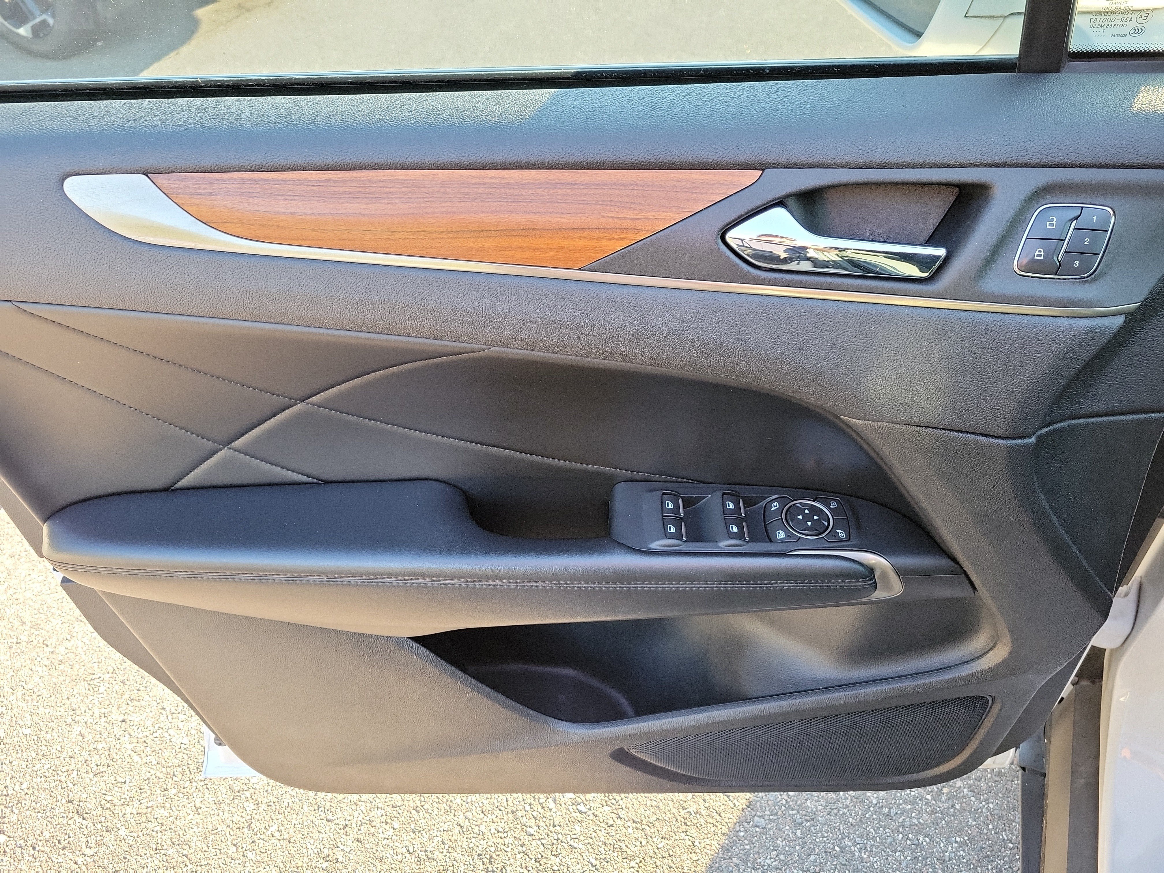 Used 2018 Lincoln MKC Reserve AWD/4WD image 20