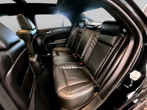 Used 2023 Chrysler 300 C RWD image 21