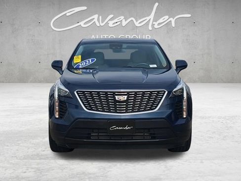Used 2021 Cadillac XT4 Luxury w/ Cold Weather Package FWD image 18