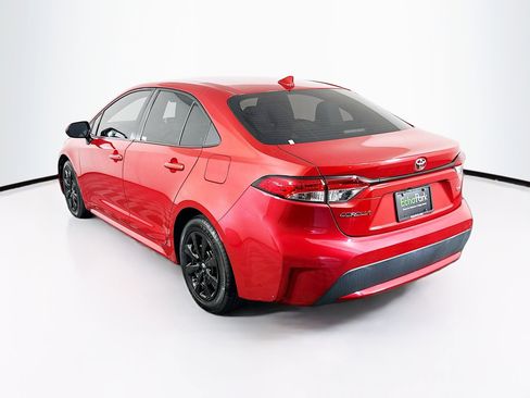 Used 2021 Toyota Corolla LE FWD image 5