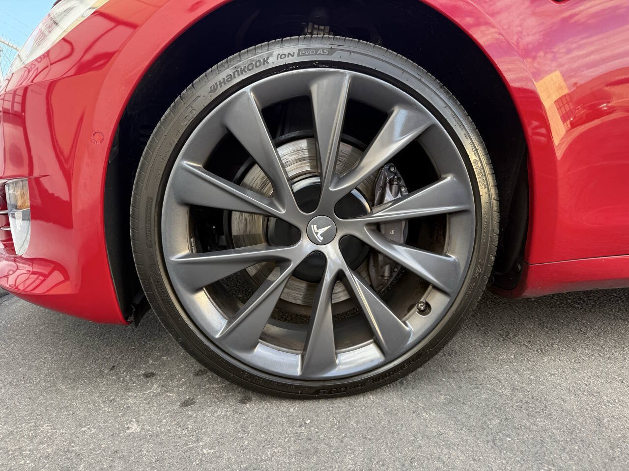 Used 2020 Tesla Model S Long Range Plus AWD/4WD image 16